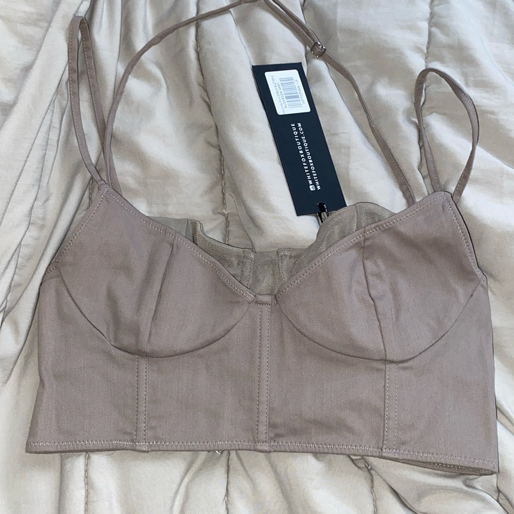 White fox top